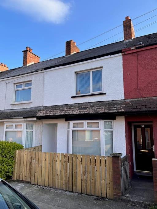 It'S Broadway Baby! Great House Close To City Centre ベルファスト エクステリア 写真